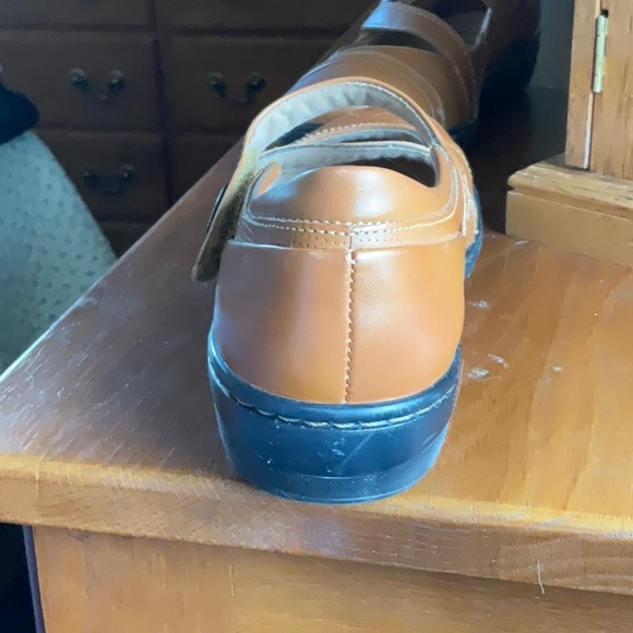 Mary Jane Style Shoes - Picture 3 of 6